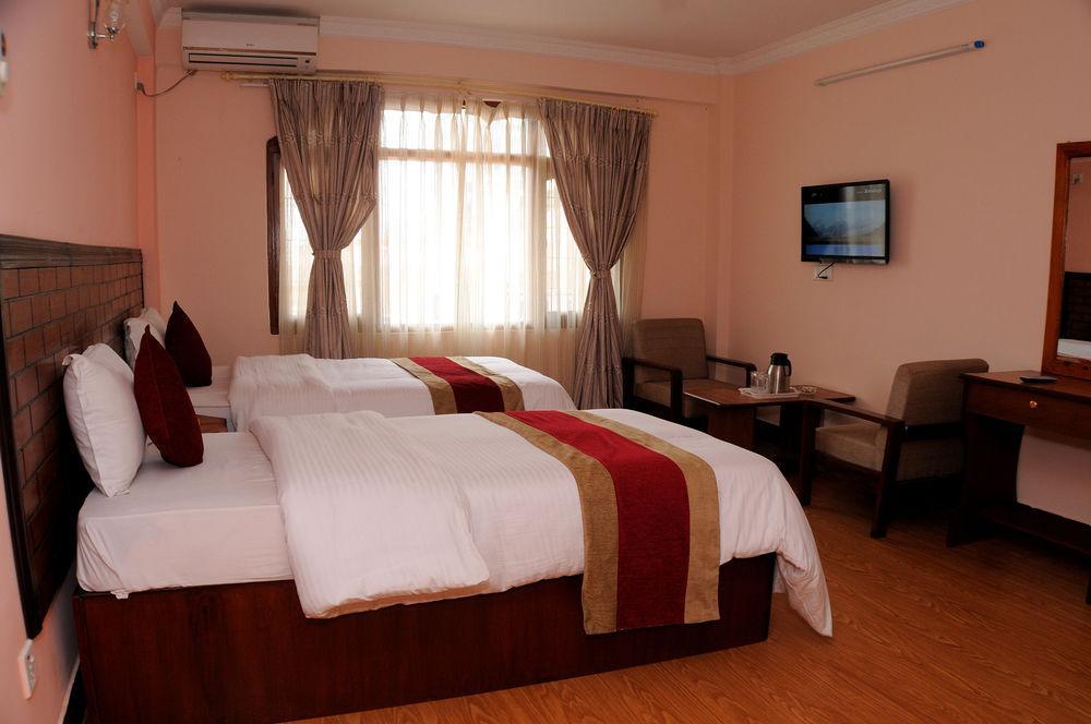 Hotel Brihaspati Kathmandu Buitenkant foto