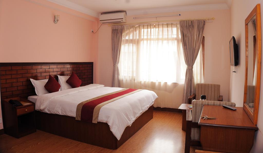 Hotel Brihaspati Kathmandu Buitenkant foto