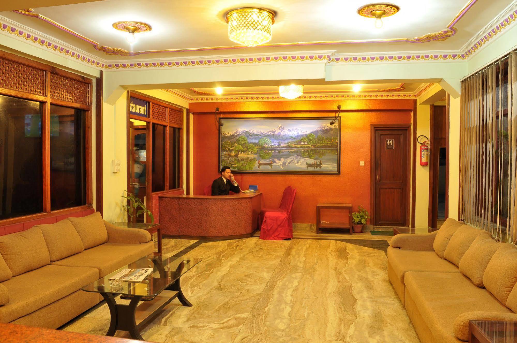 Hotel Brihaspati Kathmandu Buitenkant foto