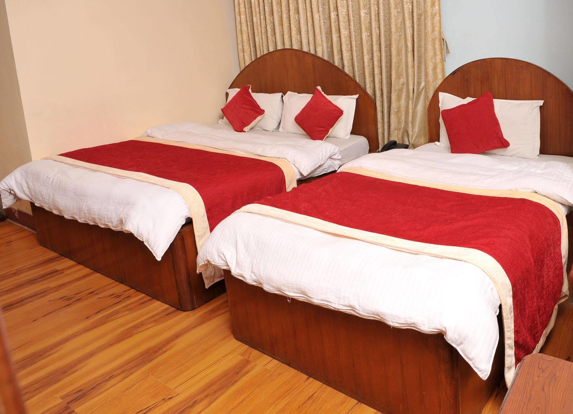 Hotel Brihaspati Kathmandu Buitenkant foto